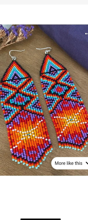 Open image in slideshow, Beaded Earrings
